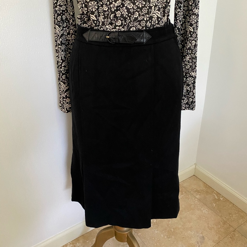 Gucci Black Wool Skirt size 46(6 or 8 US)